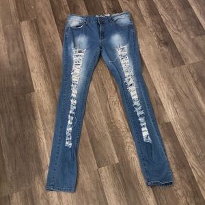 Stretchy Distressed skinny  jeans